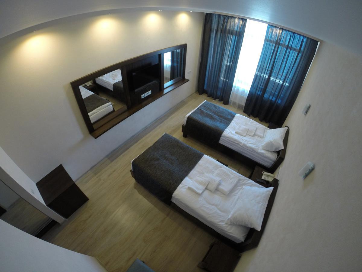 Viro Hotel Chornomorsk Exterior foto