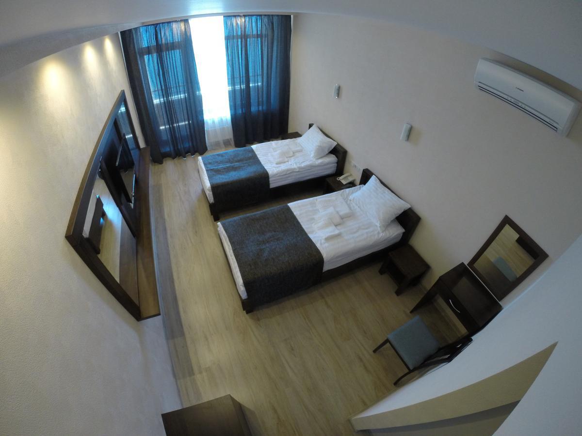 Viro Hotel Chornomorsk Exterior foto